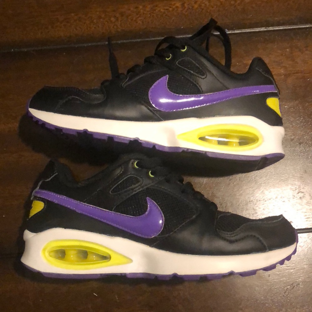 Nike Air Max Coliseum Racer - Picture 2 of 8